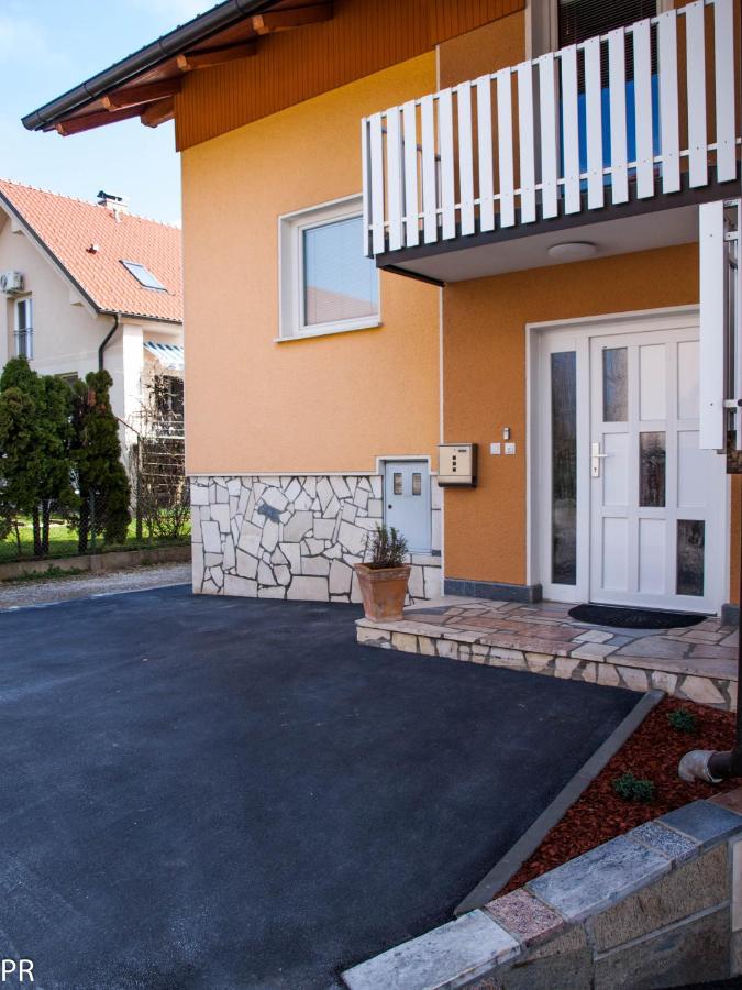 Apartment Activity Radomlje Buitenkant foto